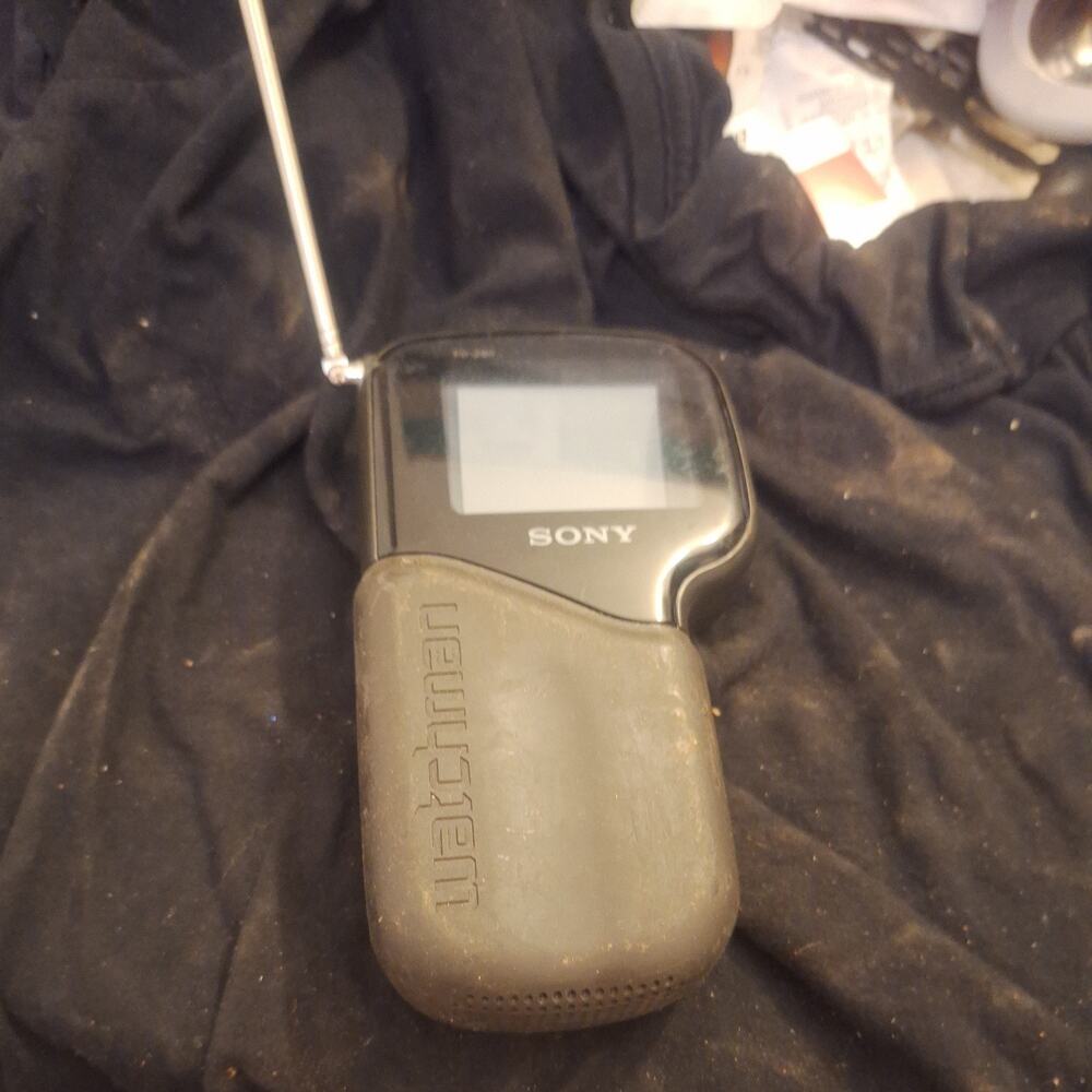 Sony Watchman Handheld Pocket TV Model FD 280 Television Rubber Handle parts